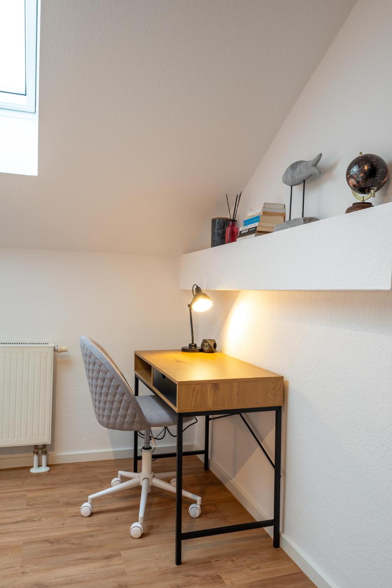 Sweethome - Zentral - Kueche & Parkplatz, Wifi Halle  Exterior foto