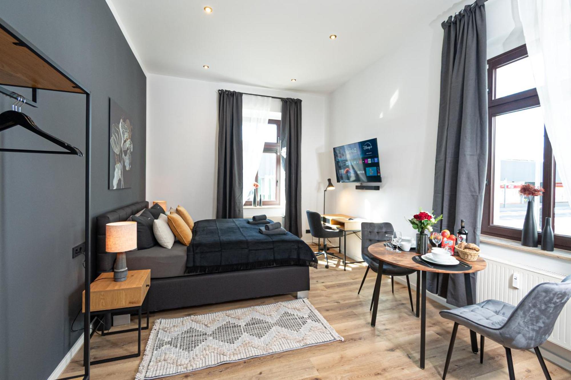 Sweethome - Zentral - Kueche & Parkplatz, Wifi Halle  Exterior foto